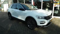 Gebruikt 2022 VW T-Roc Business SUV | € 23.950 (Eerlijke prijs)