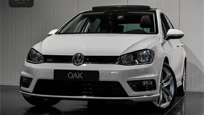 Gebruikt 2015 VW Golf VII R-line Hatchback | € 12.900 (Eerlijke prijs)