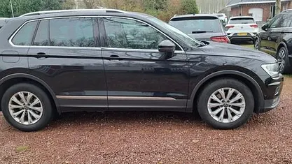 Gebruikt 2020 VW Tiguan Comfortline SUV | € 19.450 (Goede deal)