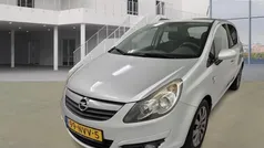 Grijs, metallic lak Gebruikt 2010 Opel Corsa Edition Hatchback | € 2.250 (Goede deal)