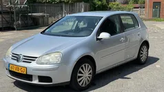 Grijs Gebruikt 2007 VW Golf V Hatchback | € 1.495 (Eerlijke prijs)