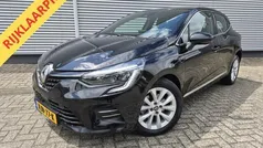 Gebruikt 2021 Renault Clio V Intens Hatchback | € 17.888 (Super prijs)