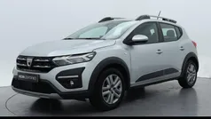 Grijs Gebruikt 2021 Dacia Sandero Comfort Hatchback | € 13.950 (Eerlijke prijs)