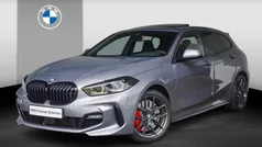 Grijs Gebruikt 2024 BMW 118 Comfort Edition Hatchback | € 38.395 (Eerlijke prijs)
