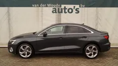 Grijs, metallic lak Gebruikt 2021 Audi A3 S-Line Sedan | € 23.900 (Super prijs)