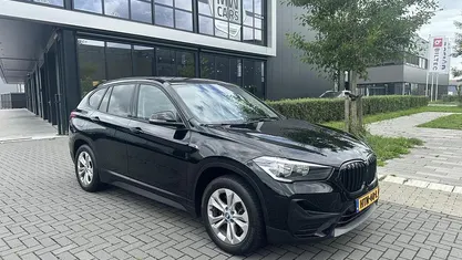Zwart Gebruikt 2022 BMW X1 Comfort Edition SUV | € 29.950 (Goede deal)