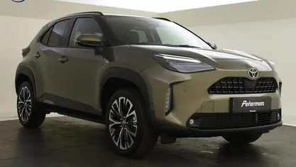 Occasion 2025 Toyota Yaris Cross Executive SUV | € 34.399 (Eerlijke prijs)