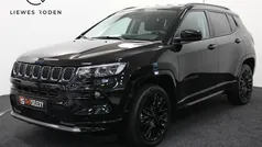 Zwart (metallic) Gebruikt 2022 Jeep Compass SUV | € 27.950 (Eerlijke prijs)