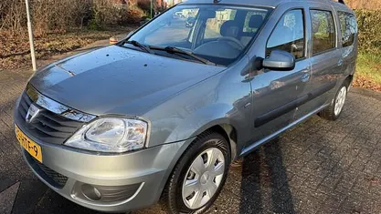 Gebruikt 2009 Dacia Logan MCV Lauréate MPV | € 2.250 (Super prijs)