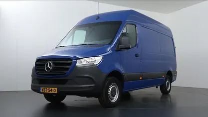 Blauw Gebruikt 2019 Mercedes Sprinter Van | € 27.950 (Goede deal)