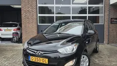 Zwart Gebruikt 2013 Hyundai i20 Hatchback | € 5.295 (Eerlijke prijs)