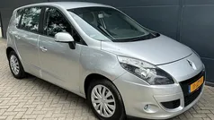 Grijs Gebruikt 2009 Renault Scénic III Expression MPV | € 4.945 (Eerlijke prijs)