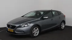 Grijs Gebruikt 2018 Volvo V40 Inscription Stationwagen | € 16.450 (Eerlijke prijs)