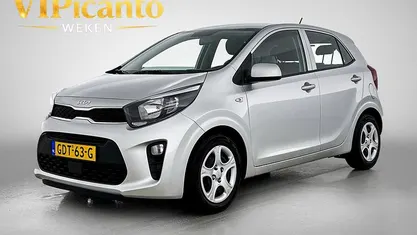 Licht grijs metallic Occasion 2024 Kia Picanto Comfort Hatchback | € 14.885 (Eerlijke prijs)