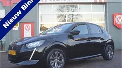 Zwart Occasion 2021 Peugeot e-208 Allure Hatchback | € 12.450 (Goede deal)