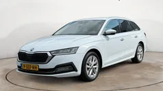 Wit Gebruikt 2021 Skoda Octavia Stationwagen | € 24.590 (Eerlijke prijs)