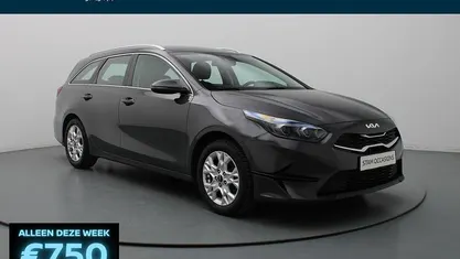 Gebruikt 2022 Kia Ceed Hatchback | € 20.790 (Eerlijke prijs)