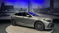 Hatchback Gebruikt 2024 BMW 118 Executive Hatchback | € 36.995 (Eerlijke prijs)