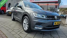 Grijs Gebruikt 2017 VW Tiguan Highline SUV | € 17.945 (Goede deal)