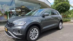 Gebruikt 2025 VW T-Roc Edition SUV | € 36.800 (Eerlijke prijs)