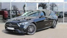 Zwart Gebruikt 2022 Mercedes 180 AMG line Sedan | € 39.950 (Eerlijke prijs)