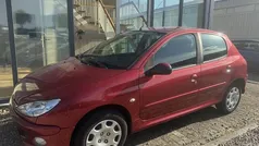 Rood Gebruikt 2007 Peugeot 206 Forever Hatchback | € 1.950 (Eerlijke prijs)