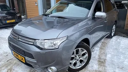 Occasion Mitsubishi Outlander Instyle 135 PK (99 kW) 2013 Grijs SUV