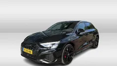 Zwart Gebruikt 2022 Audi A3 Sportback e-tron Competition Sedan | € 33.950 (Goede deal)