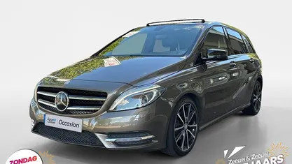 Monolith gray metallic finish (893u) Gebruikt 2013 Mercedes B200 Ambition MPV | € 12.990 (Eerlijke prijs)