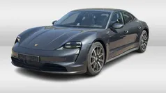 Grijs Gebruikt 2020 Porsche Taycan 4S Performance Package Sedan | € 55.950 (Eerlijke prijs)