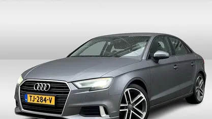 Grijs Gebruikt 2017 Audi A3 S-Line Sedan | € 16.950 (Eerlijke prijs)
