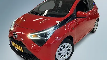 Gebruikt 2021 Toyota Aygo X-play Hatchback | € 12.950 (Eerlijke prijs)