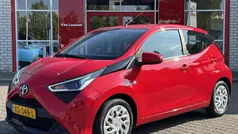 Rood Gebruikt 2018 Toyota Aygo X-play Hatchback | € 9.400 (Eerlijke prijs)