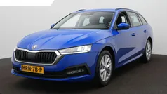 Blauw Gebruikt 2023 Skoda Octavia Business Line Stationwagen | € 24.900 (Super prijs)
