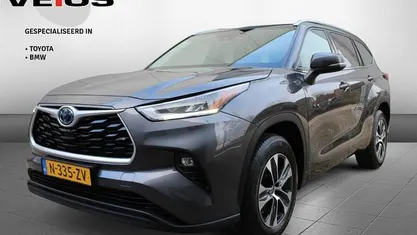 Grijs Gebruikt 2022 Toyota Highlander Style SUV | € 53.950 (Goede deal)
