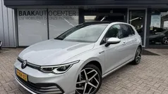 Grijs Gebruikt 2021 VW Golf VIII Style Hatchback | € 28.950 (Eerlijke prijs)