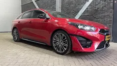 Rood Gebruikt 2023 Kia ProCeed GT-Line Hatchback | € 28.800 (Eerlijke prijs)