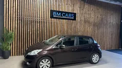 Bruin Gebruikt 2013 Peugeot 208 Envy Hatchback | € 5.795 (Eerlijke prijs)
