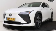 Sonic white (licht wit parelmoer) Gebruikt 2025 Lexus RZ 450e Business Edition SUV | € 54.950 (Goede deal)