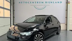 Gebruikt 2022 VW Golf VIII Style Hatchback | € 26.499 (Eerlijke prijs)