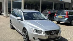 Zilver, metallic lak Gebruikt 2014 Volvo V70 Stationwagen | € 17.750 (Eerlijke prijs)