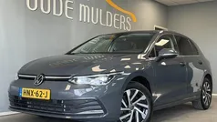 Grijs Gebruikt 2021 VW Golf VIII Style Hatchback | € 25.950 (Eerlijke prijs)