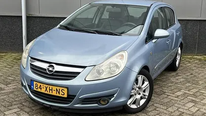 Occasion 2007 Opel Corsa Cosmo Hatchback | € 1.950 (Goede deal)