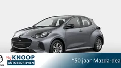 Grijs Nieuw 2024 Mazda 2 Center-Line Hatchback | € 26.390 (Eerlijke prijs)