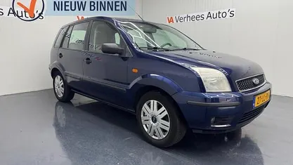 Blauw (metallic) Gebruikt 2003 Ford Fusion MPV | € 2.495 (Eerlijke prijs)