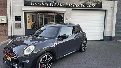 Grijs (metallic) Gebruikt 2021 Mini John Cooper Works Chili Hatchback | € 28.995 (Goede deal)