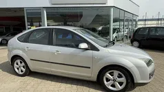 Grijs Gebruikt 2006 Ford Focus Futura Hatchback | € 2.944 (Eerlijke prijs)