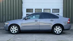 Grijs Gebruikt 2005 Volvo S40 Momentum Sedan | € 1.995 (Goede deal)
