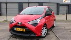 Rood Gebruikt 2020 Toyota Aygo Hatchback | € 8.950 (Goede deal)