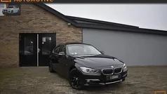 Zwart Gebruikt 2013 BMW 330 Executive Sedan | € 9.900 (Super prijs)